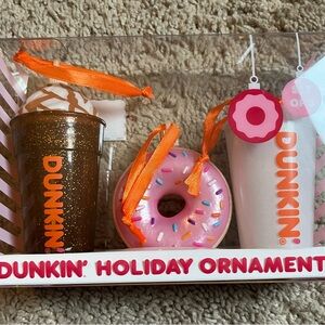 ☕️Set of 3 Dunkin Holiday Ornaments. New In Box. 🍩